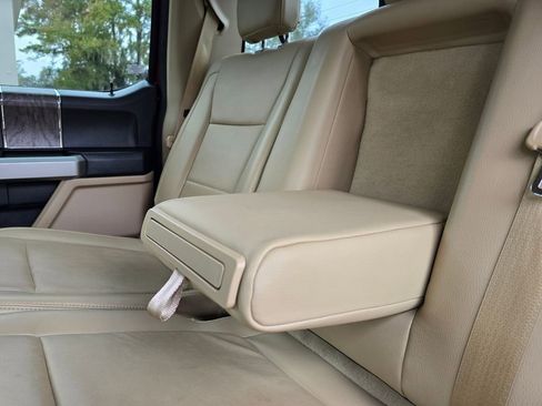 Used 2017 Ford F250 Lariat w/ Chrome Package image 50