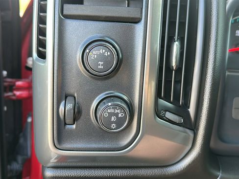 Used 2018 Chevrolet Silverado 1500 LT w/ All Star Edition image 20