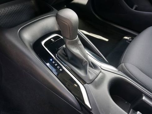 Used 2024 Toyota Corolla LE image 19