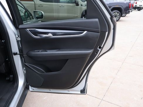 Used 2020 Cadillac XT5 Premium Luxury image 15