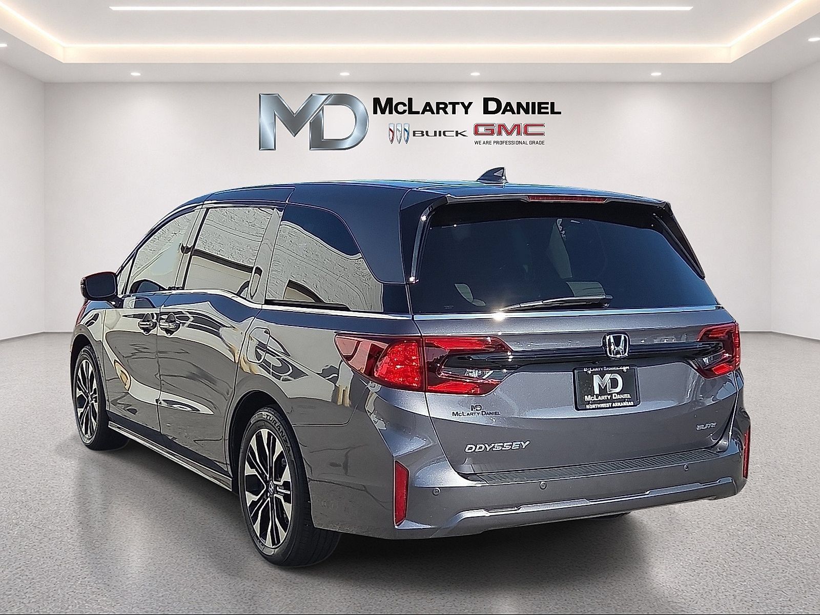 Used 2025 Honda Odyssey Elite image 13