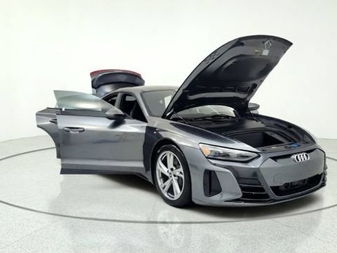 Used 2023 Audi e-tron GT Premium Plus AWD/4WD image 11