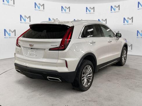 Used 2024 Cadillac XT4 Premium Luxury w/ Cold Weather Package image 5