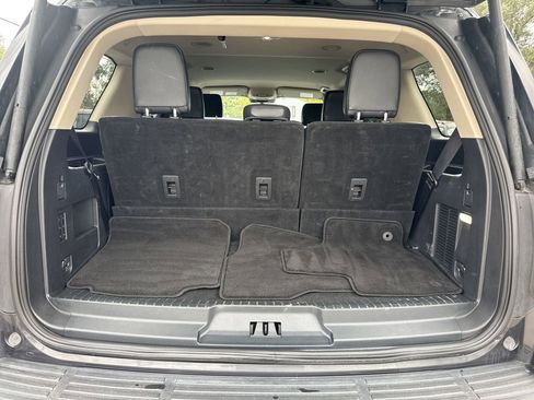 Used 2024 Ford Expedition XLT image 9