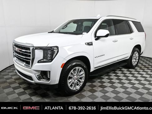 Used 2024 GMC Yukon SLT image 1