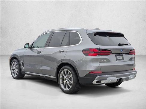 Used 2026 BMW X5 xDrive50e w/ Climate Comfort Package AWD/4WD image 9