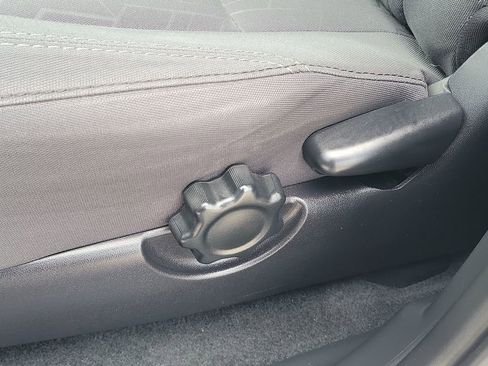 Used 2019 Toyota Tacoma TRD Sport AWD/4WD image 22