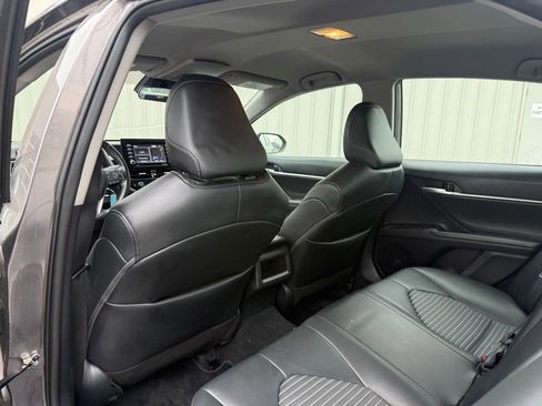 Used 2024 Toyota Camry SE image 12