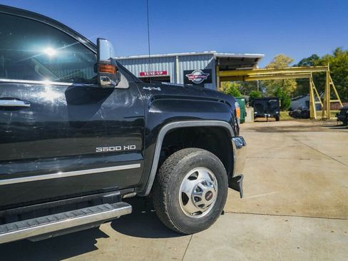 Used 2017 GMC Sierra 3500 SLT w/ Duramax Plus Package image 28
