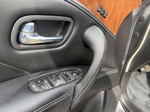 Used 2019 INFINITI QX80 Luxe w/ All-Season Package image 20