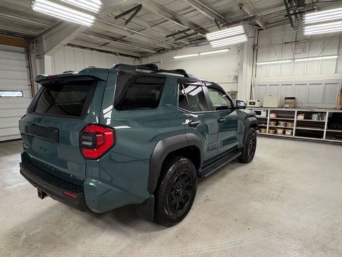 Certified 2025 Toyota 4Runner TRD Off-Road Premium image 5