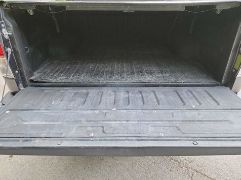 Used 2013 Toyota Tundra 2WD CrewMax w/ Tow Pkg image 10