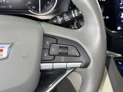 Used 2023 Cadillac XT6 Premium Luxury AWD/4WD image 24