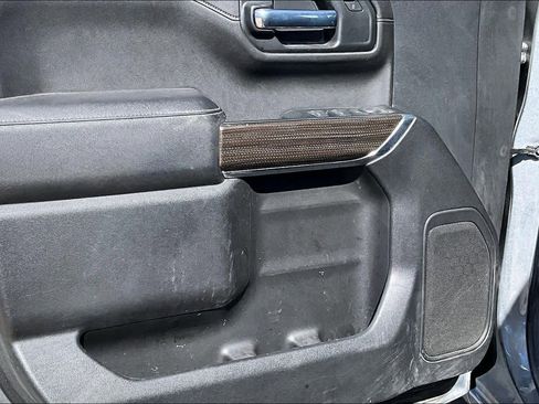 Used 2022 Chevrolet Silverado 1500 LT image 24