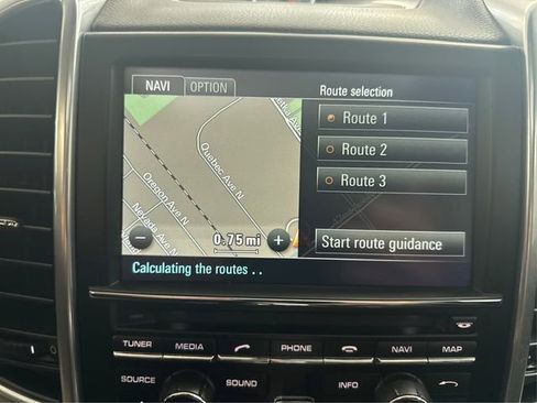 Used 2016 Porsche Cayenne image 30