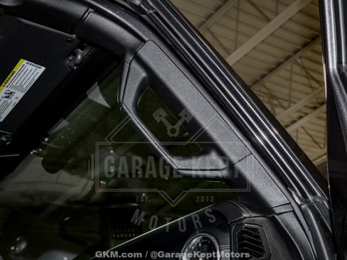 Used 2018 Jeep Wrangler Unlimited Sahara AWD/4WD image 87