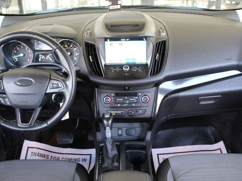 Used 2018 Ford Escape SE w/ SE Sport Appearance Package image 18