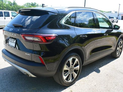 Used 2024 Ford Escape Platinum AWD/4WD image 5
