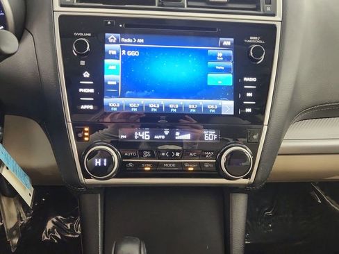 Used 2018 Subaru Outback 2.5i Premium image 17