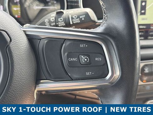 Used 2023 Jeep Wrangler Unlimited Sahara w/ Cold Weather Group AWD/4WD image 20