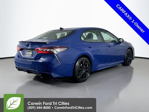 Used 2024 Toyota Camry SE image 15