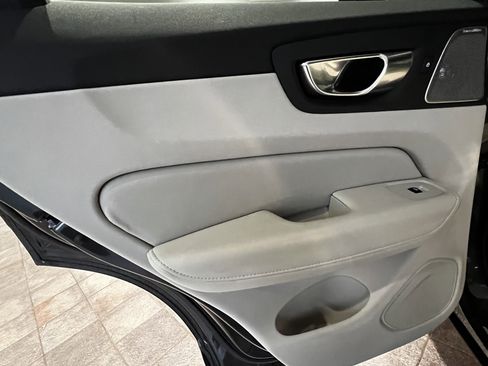Used 2021 Volvo XC60 T5 Inscription w/ Advanced Package FWD image 32