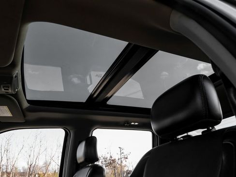 Used 2017 Ford F250 Lariat w/ FX4 Off-Road Package image 5