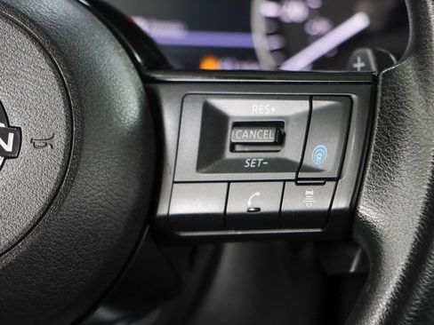 Used 2023 Nissan Rogue SV image 14