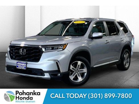 Used 2025 Honda Pilot EX-L image 12