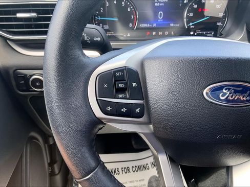 Certified 2023 Ford Explorer XLT w/ Equipment Group 202A AWD/4WD image 24