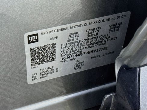 Used 2025 Chevrolet Equinox EV LT FWD image 30