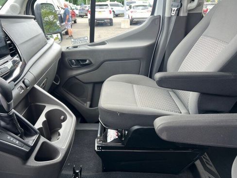 Used 2024 Ford Transit 350 XLT RWD image 18