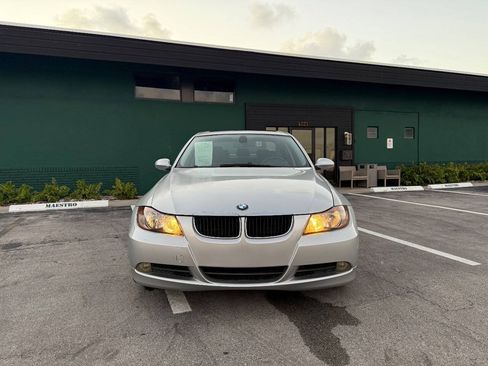 Used 2006 BMW 325i Sedan RWD image 9