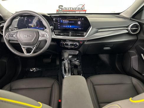 Used 2025 Chevrolet Trax ACTIV w/ Driver Confidence Package FWD image 18