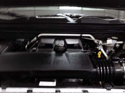 Used 2025 Chevrolet Colorado Z71 w/ Z71 Convenience Package 2 image 22