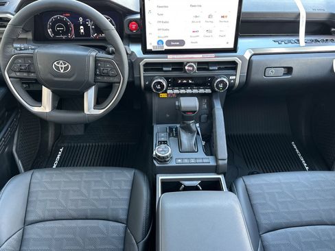 New 2025 Toyota Tacoma TRD Off-Road image 13