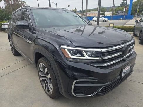 Used 2023 Volkswagen Atlas SEL Premium AWD/4WD image 2