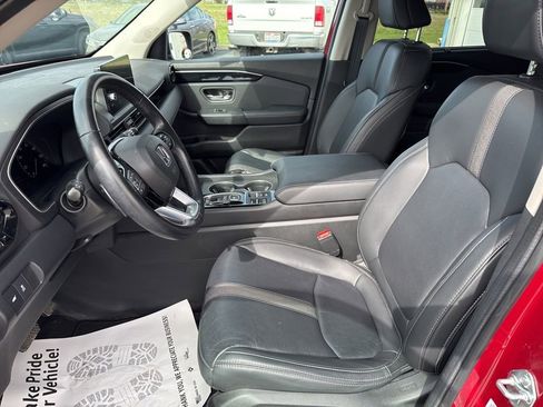 Certified 2025 Honda Pilot EX-L image 27