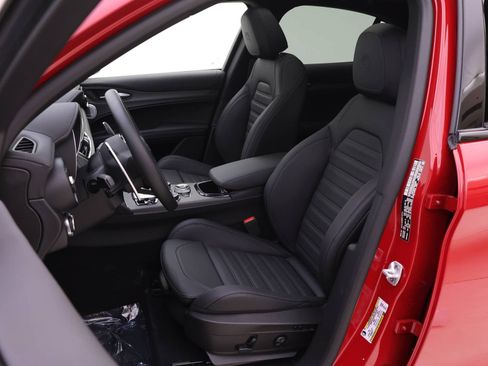New 2024 Alfa Romeo Stelvio Quadrifoglio AWD/4WD image 7