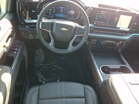 Used 2026 Chevrolet Silverado 3500 High Country w/ High Country Premium Package AWD/4WD image 13