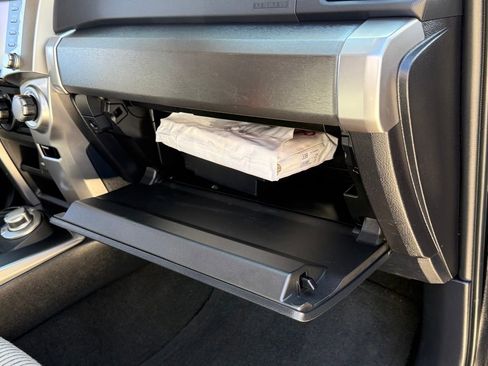 Used 2020 Toyota 4Runner SR5 image 17