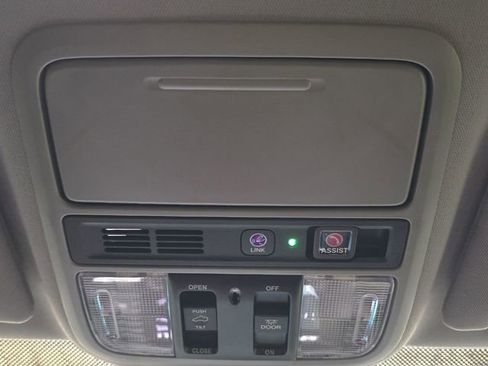 Used 2024 Honda Odyssey Touring image 24