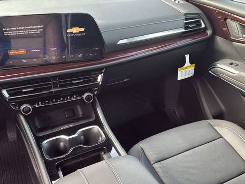 New 2026 Chevrolet Traverse Z71 w/ Driver Confidence Package image 28