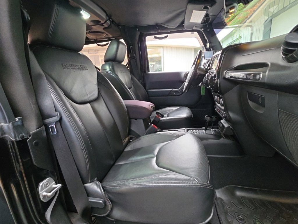 Used 2013 Jeep Wrangler Rubicon AWD/4WD image 17