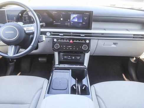 Certified 2025 Hyundai Tucson SEL image 12