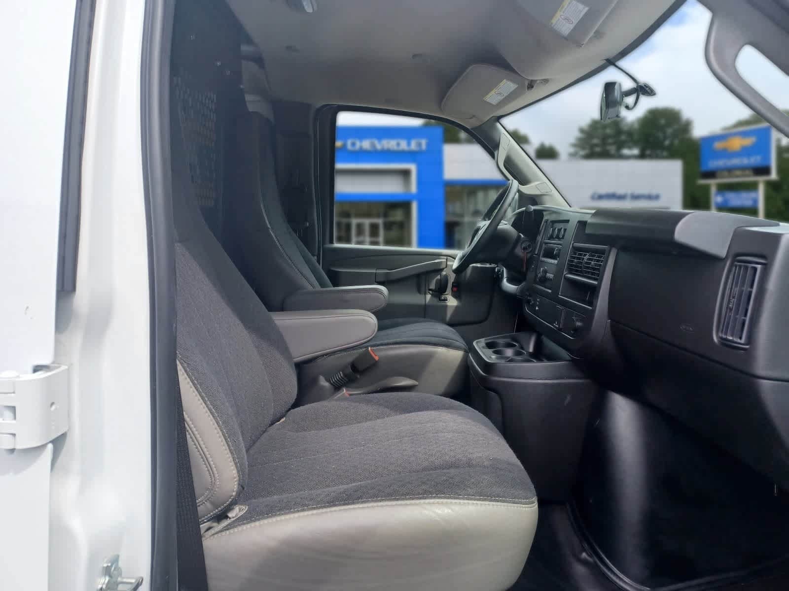 Used 2025 GMC Savana 2500 w/ Driver Convenience Package RWD image 14