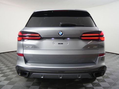 Used 2026 BMW X5 xDrive40i w/ M Sport Package AWD/4WD image 4