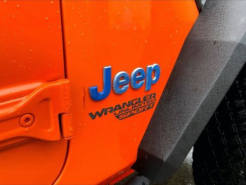 Used 2018 Jeep Wrangler Unlimited Sport S AWD/4WD image 29