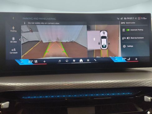 Used 2025 BMW i4 eDrive40 w/ M Sport Package image 21