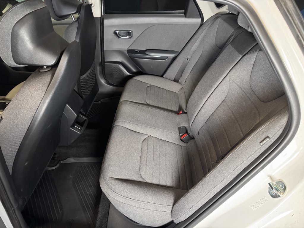 Used 2025 Kia K4 EX FWD image 21